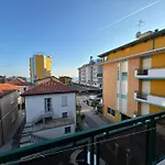 App4Rent - Villa Mimosa - 3 Family Apartments - Parking, Wifi, Near The Beach